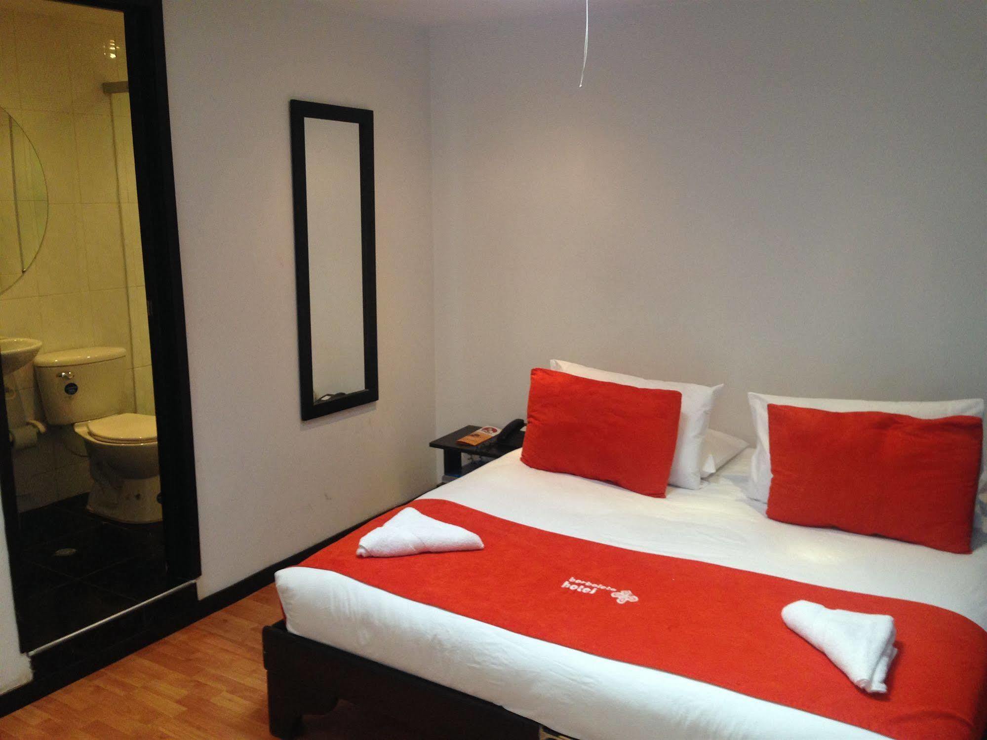 Borboleta Hotel Bogota Exterior photo